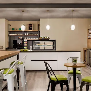 Szálloda Super 8 By Wyndham Mitte