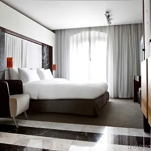 sofitel-berlin-gendarmenmarkt.find-berlin-hotels.com/
