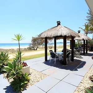 bilinga-beach-motel.queenslandhotels.net/